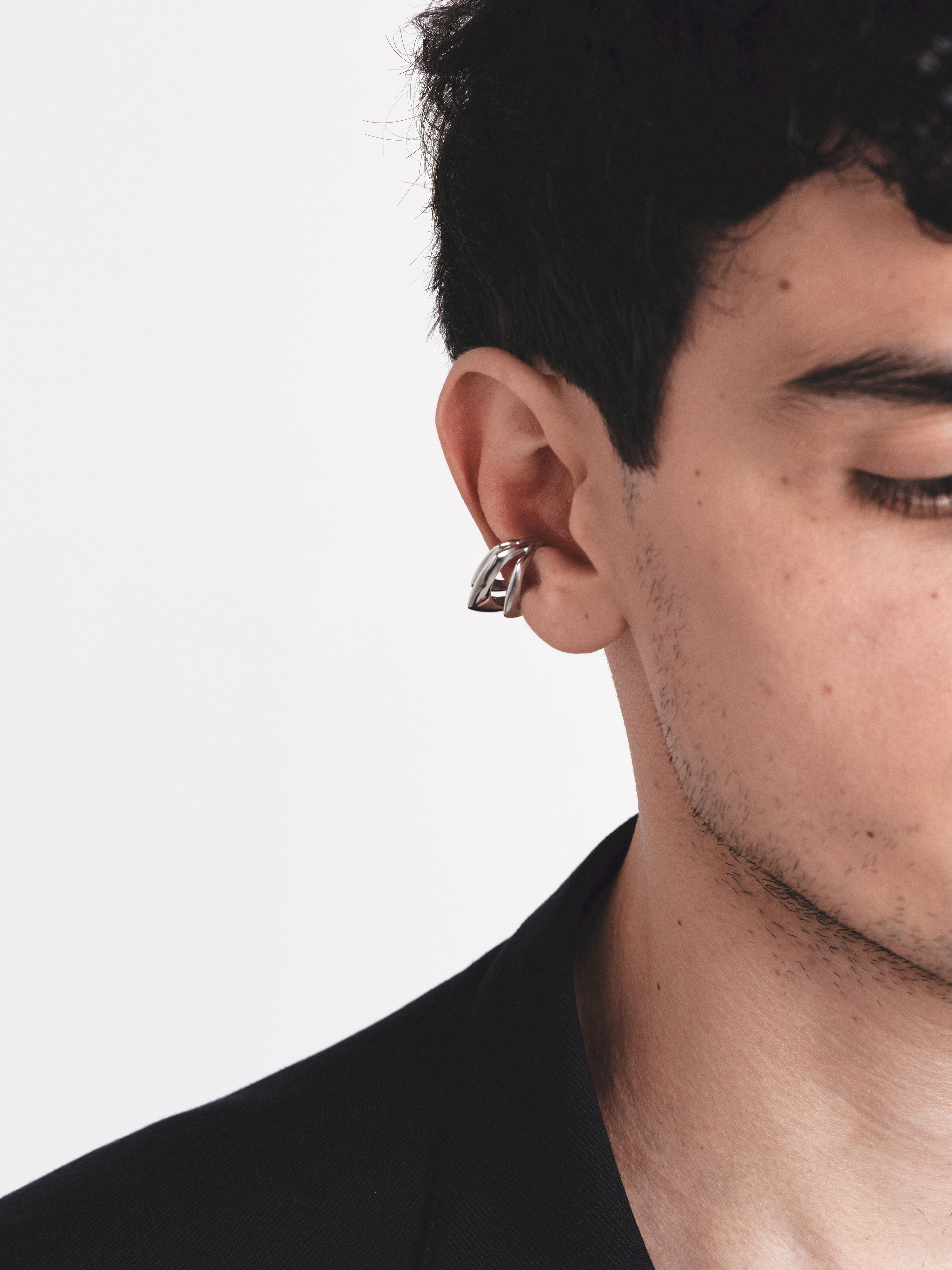 Ear cuff