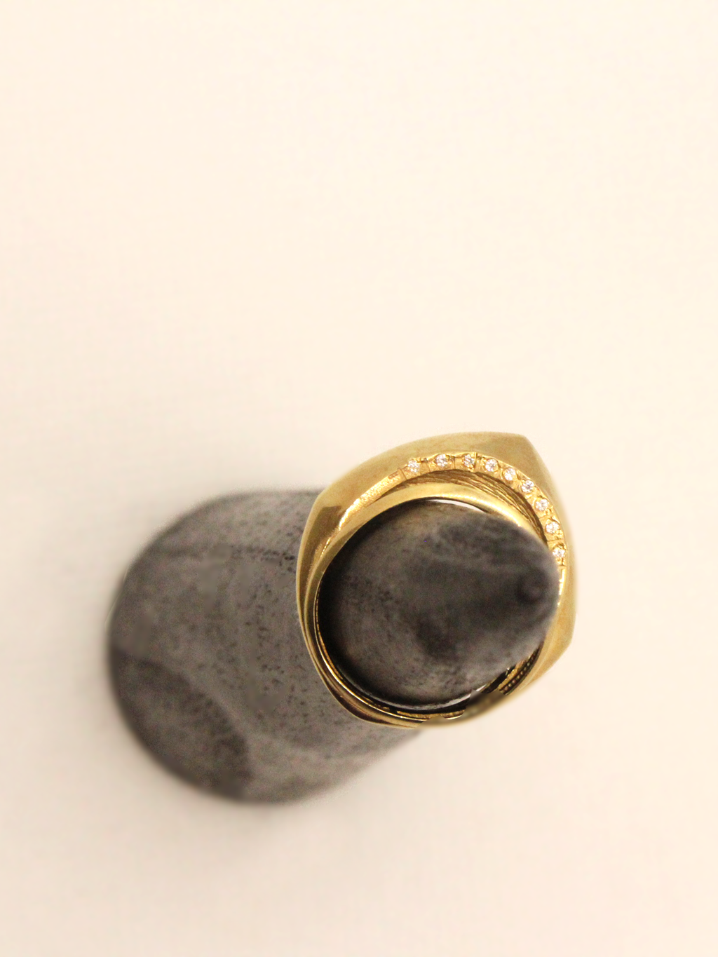 HIDE stones